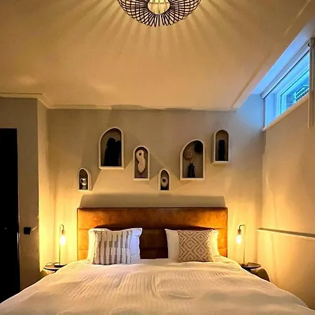 Bij Germaine Bed & Breakfast 3*