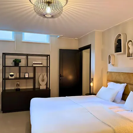 Bij Germaine Bed & Breakfast 3*