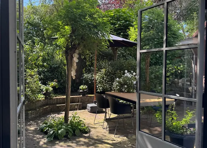 Bij Germaine Alojamento de Acomodação e Pequeno-almoço Heeze